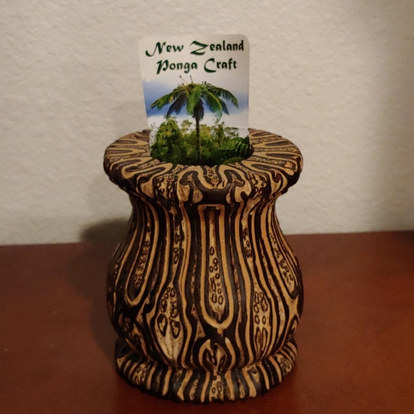 Vintage New Zealand Ponga Hand-Craft Wood Vase - Picture 2 of 5